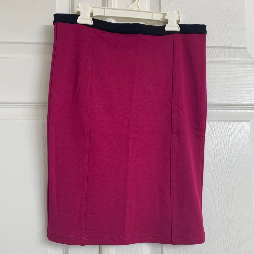 New Guess Fuchsia Pencil Skirt